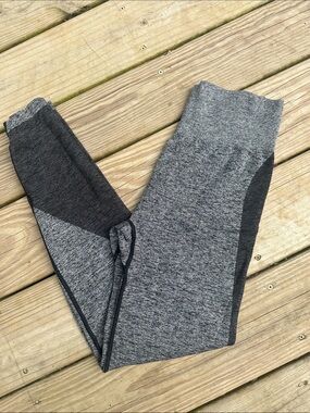 PINK leggings grey